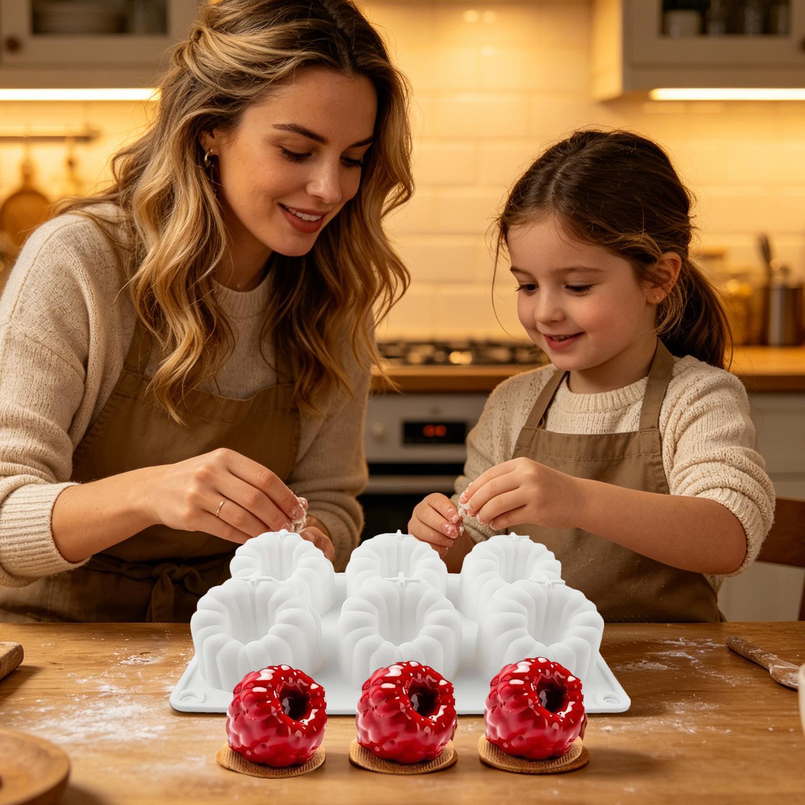 Kitchen Baking Mat - قالب سيليكون على شكل توت العليق